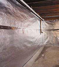 Pare-chaleur radiante et pare-vapeur pour les murs de sous-sol finis au Repentigny, Québec